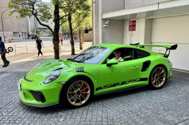 My Neighbor Got a New Toy [Porsche 911 GT3 RS]