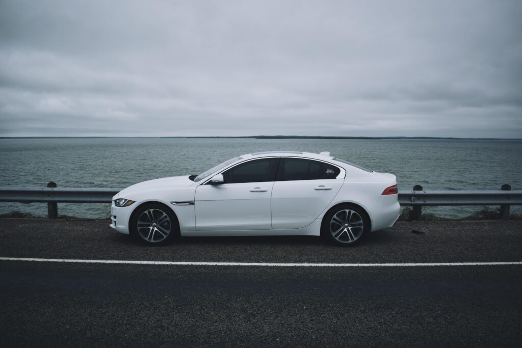 Jaguar XE 35t [6000x4000]