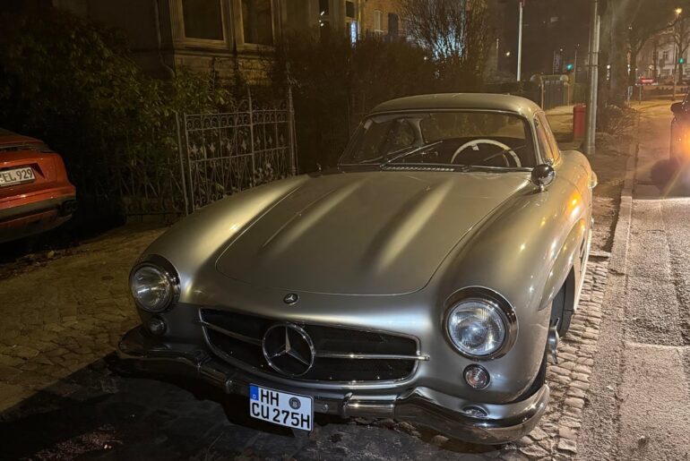 [300 SL Gullwing] spotted in Hamburg, Germany