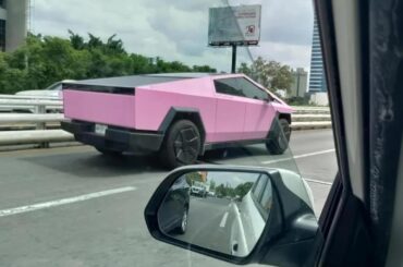 Barbie's car if she were stupid