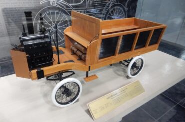 Japan - 1/5 scale model of 1904 Yamaba steam car (seen Dec. 2024)