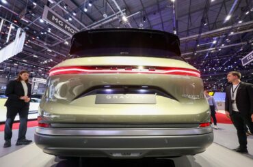 Lucid names Silvo Napoli as CEO, receives additional financing from Saudi PIF, Uber