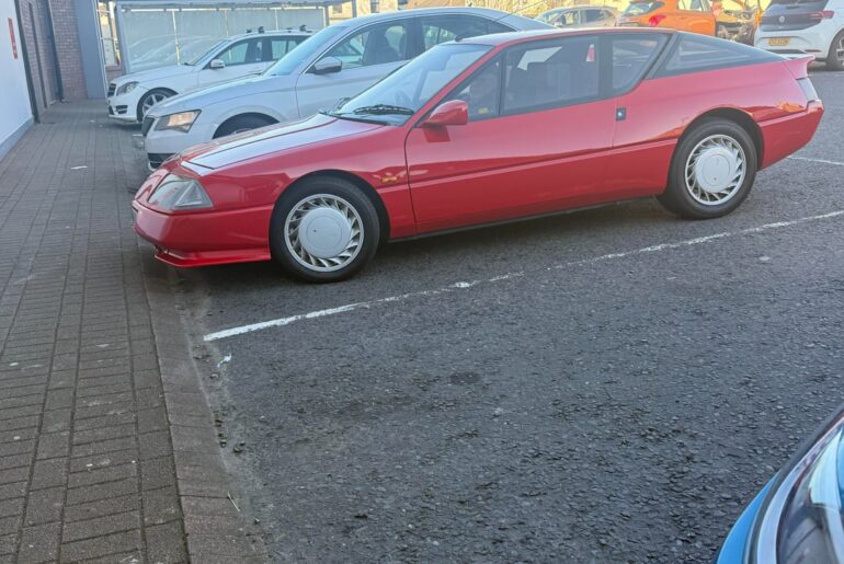 [Renault Alpine GTA]