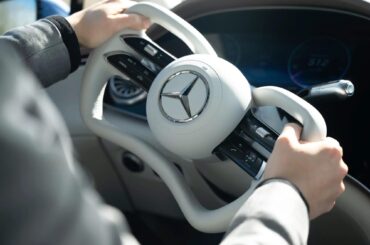 After seeing the new Mercedes steering wheel, I’m curious what’s it actually like to live with a yoke? (Tesla / Lexus RZ owners)