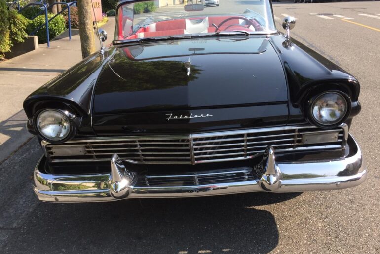 1957 Ford Fairlane Skyliner