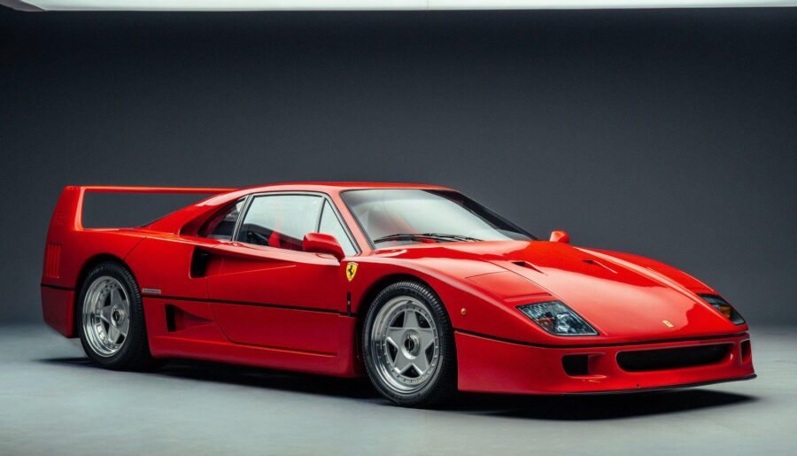 Ferrari F40 [1638×2048]