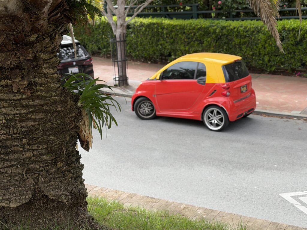 [little tikes smart coupe]