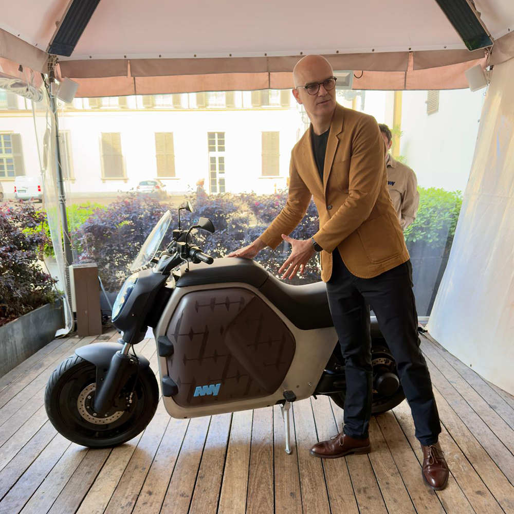 RIDE ANY - LUV1 - THE PACK - Electric Motorcycle News - press event Milan 21/04/2026