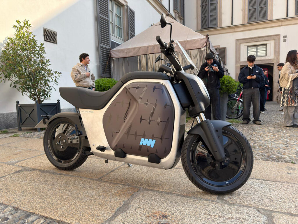 RIDE ANY - LUV1 - THE PACK - Electric Motorcycle News - press event Milan 21/04/2026