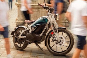 Royal Enfield First Electric Motorcycle, Flying Flea C6, Goes on Sale