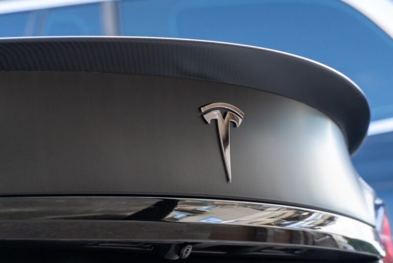 Tesla weighs smaller, lower-cost electric SUV launch