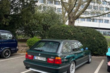Saw this super cool [BMW M5 Touring Elekta]