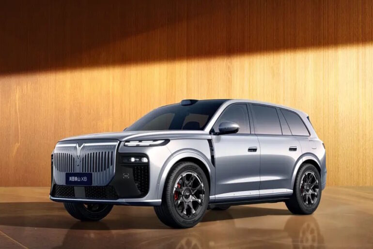 Dongfeng's Voyah Debuts Taishan X8 SUV with latest Huawei HarmonyOS, 800V PHEV and EV trims