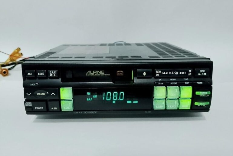 Which aftermarket head unit would be least bastardizing in an early 1970’s Buick Electra?