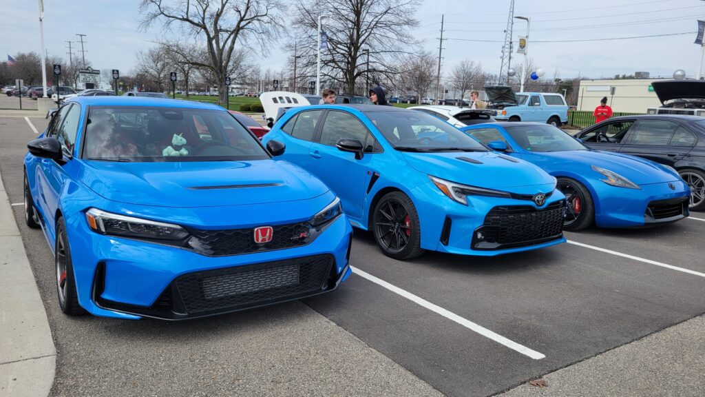Civic Type R, GR Corolla, 370Z [4032x2268]