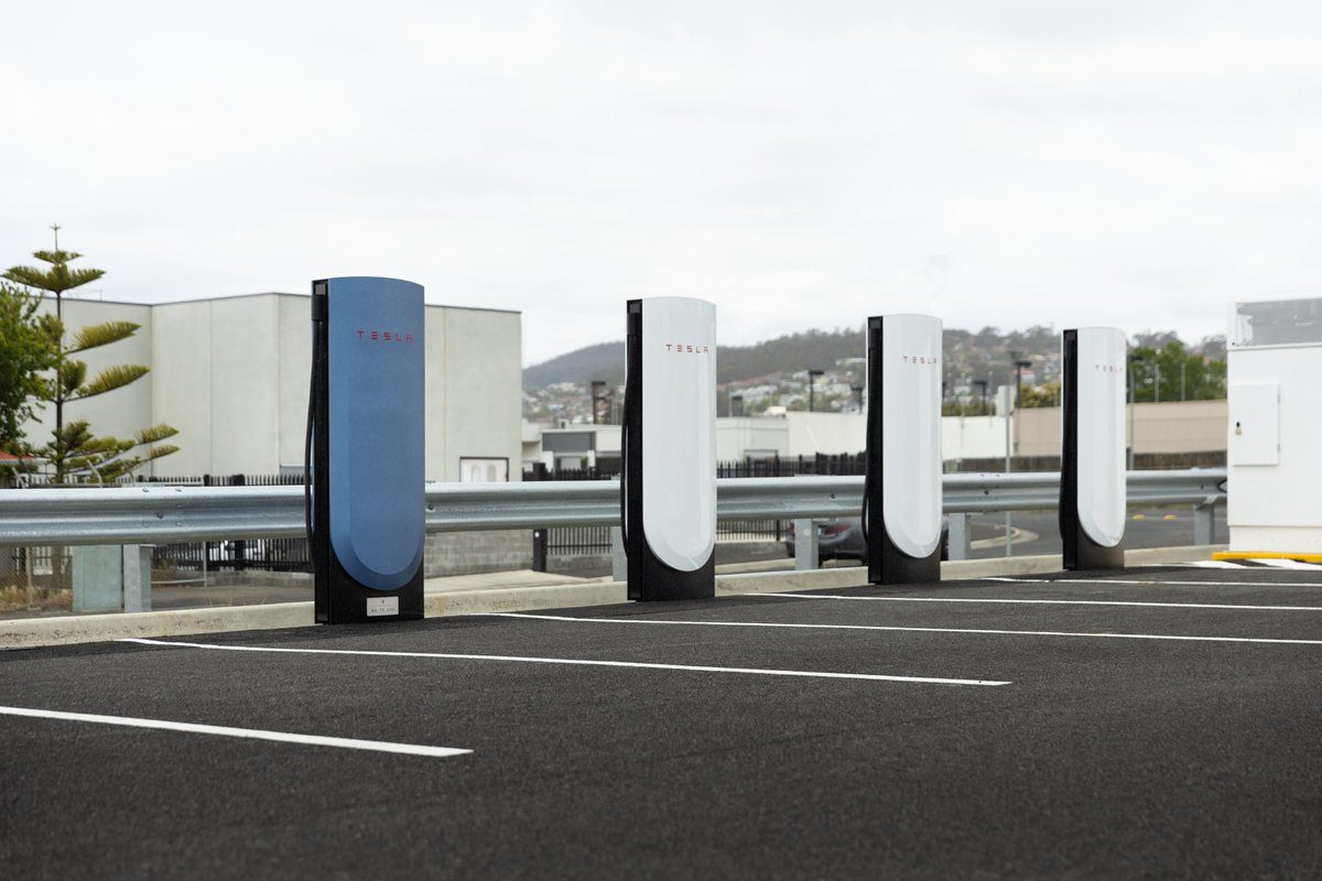 tesla-75000th-supercharger-stall-2 | TeslaNorth.com