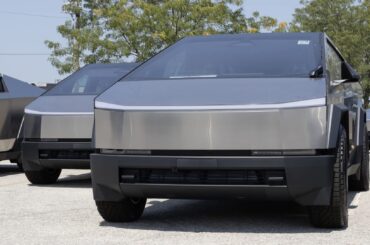 Tesla Cybertruck scores big win on 2026 safety ratings list