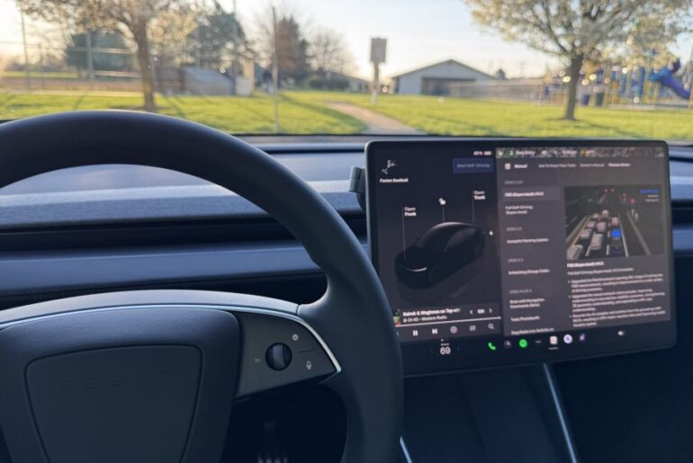 Tesla FSD 14.3 [Credit: TESLARATI)