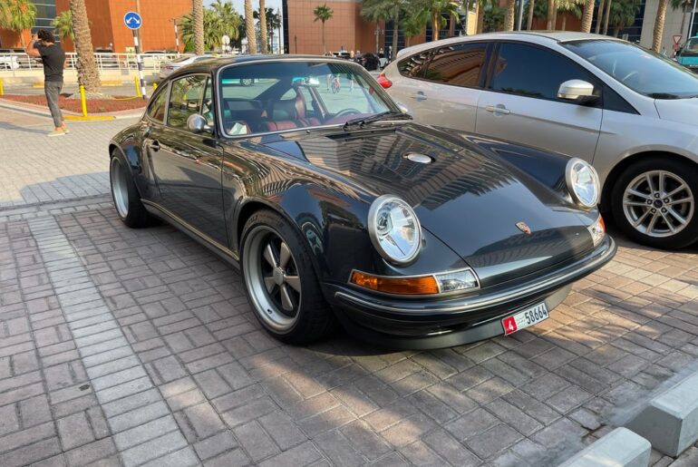 1990 [Porsche 911 Carrera 2 Reimagined by Singer]