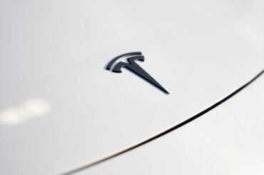 Tesla’s first quarter earnings beat expectations : NPR