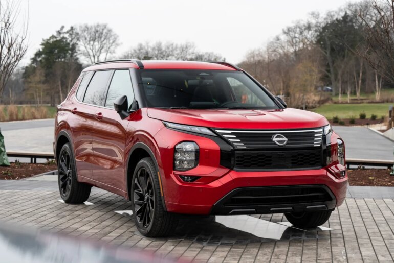 2026 Nissan Rogue Plug-In Hybrid Review, Pricing, & Pictures