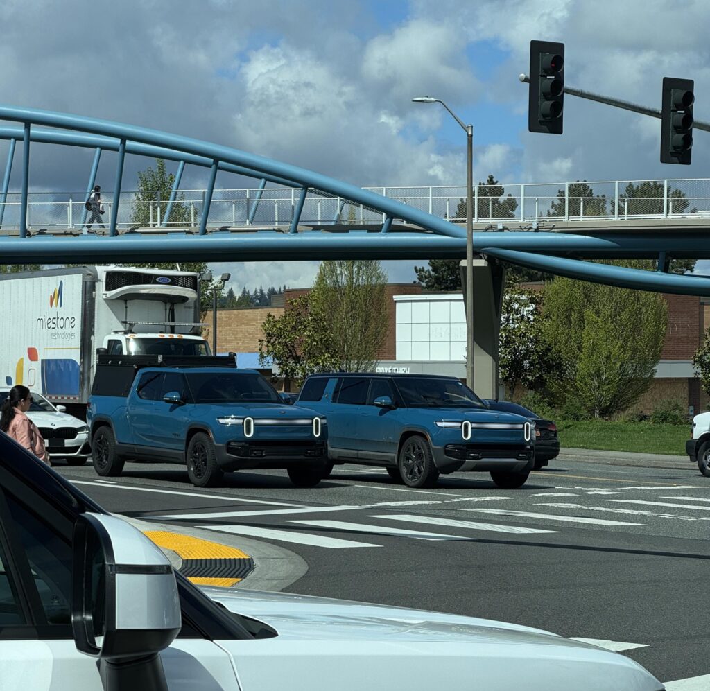 [Rivian R1S] and [Rivian R1T] side by side