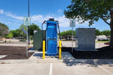 Walmart’s DC Fast Charging Network Already Has Hundreds Of Ports