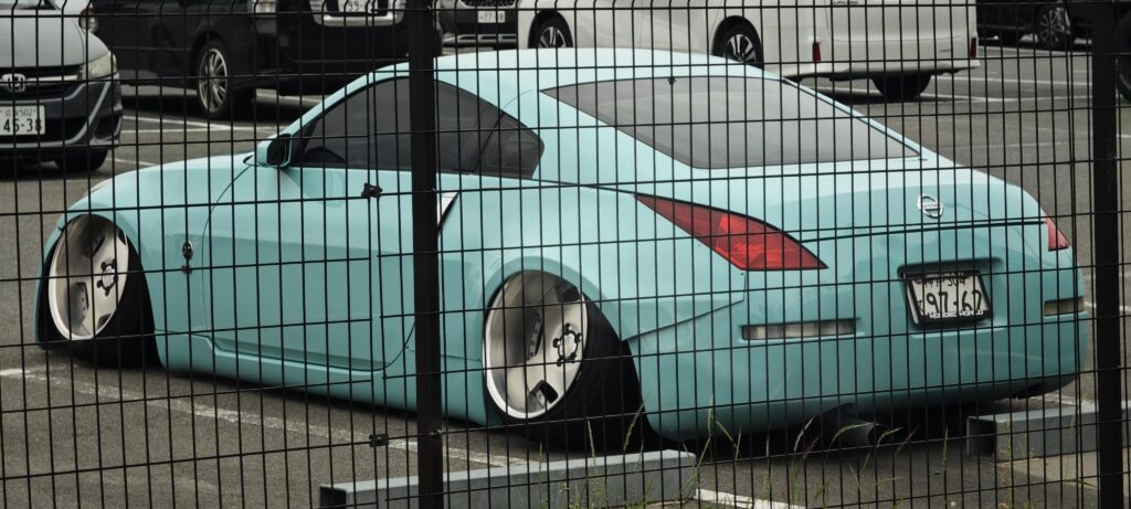 I saw a car with it's wheels installed in a way that makes total sense.