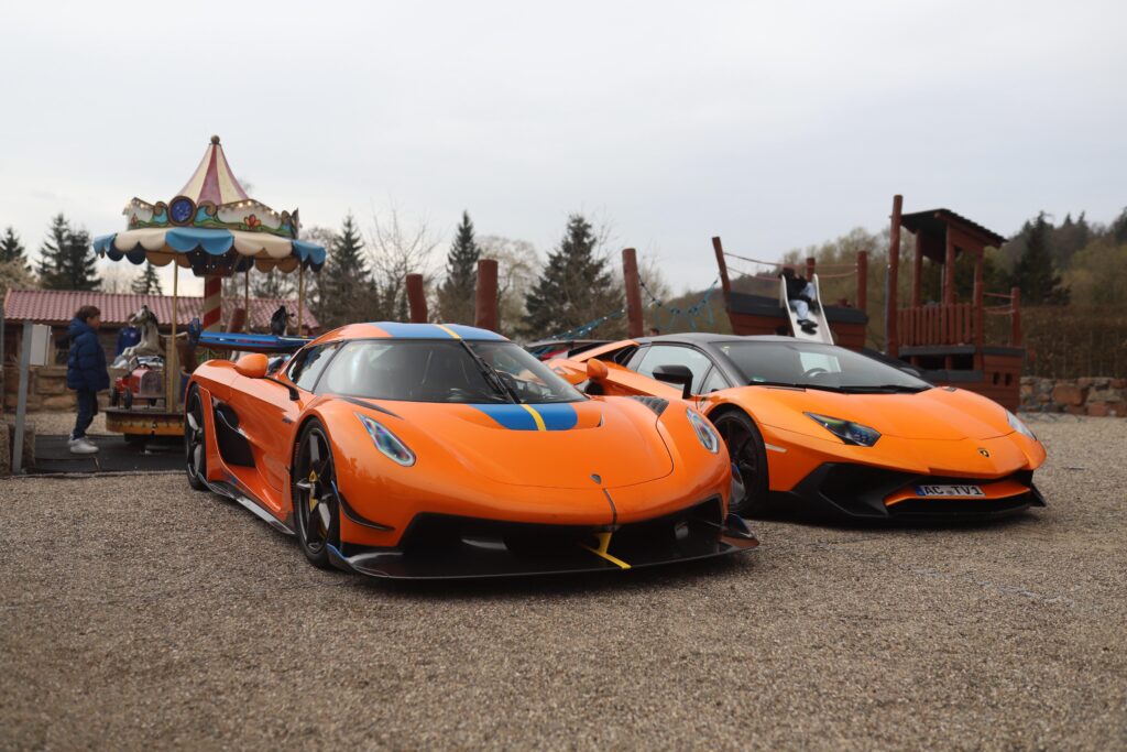 This is the only occasion I would bring a camera to a playground [multi]