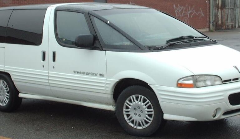 Crossovers aren’t responsible for the wagons death, minivans are