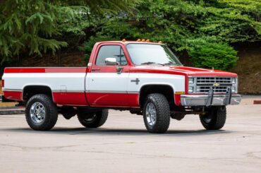 Square body Chevys, the official trucks of...?