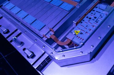 Laps of Icy Roads in China Show Sodium Batteries Making an EV Breakthrough