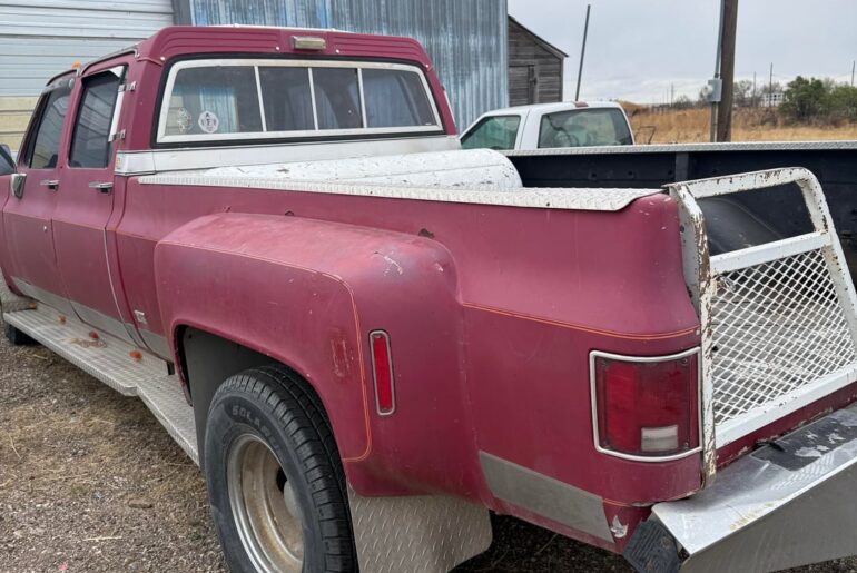 1974 C30 dually body work