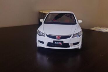 My 1:18 scale Honda Civic Type-R (FD2)