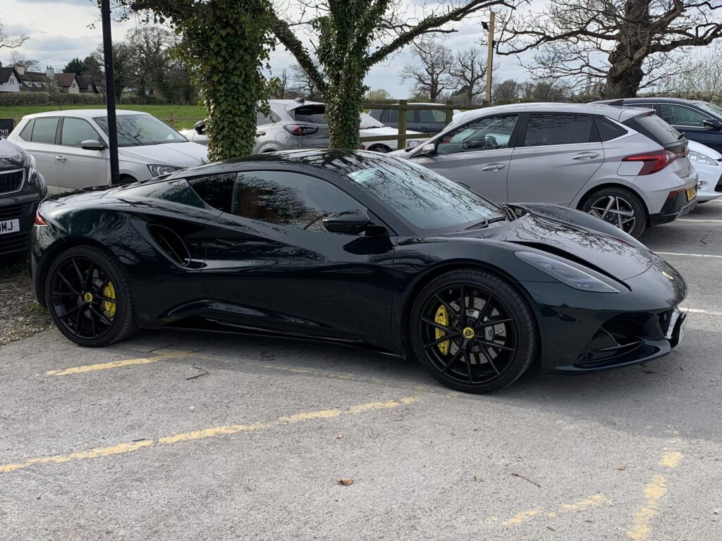 [Lotus Emira] spotted in Woodford! Looks black but was a dark green