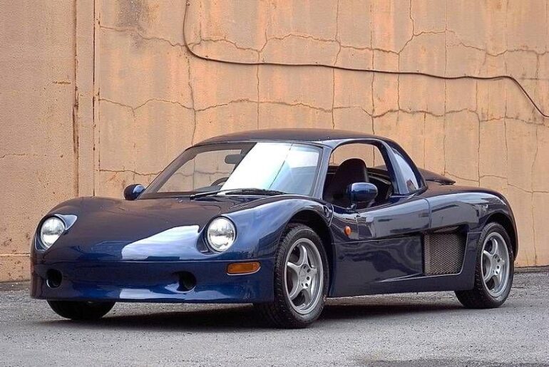 Tommykaira ZZ official car of?