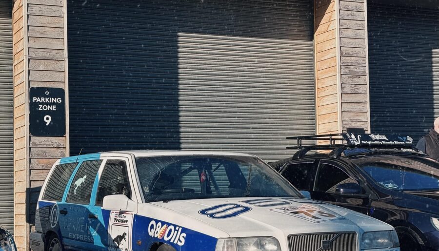 Long boi ☀️ Volvo 850 estate [2725 x3816]