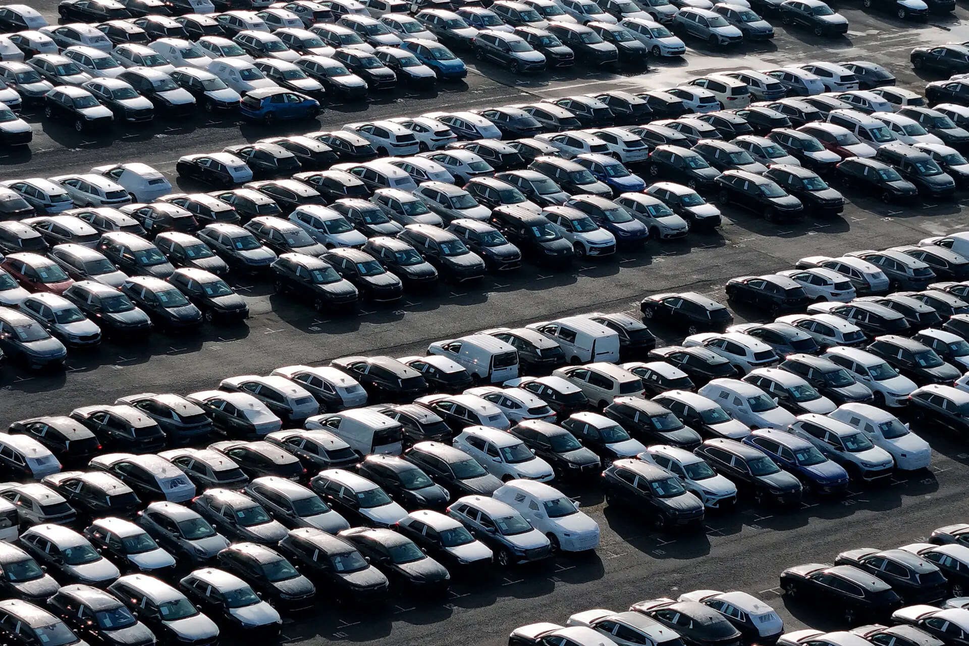 <p>Electric vehicle and plug-in hybrid sales, accounting for 60.6 per cent of the total, slid 6.8 per cent, extending a losing streak to four months.</p>