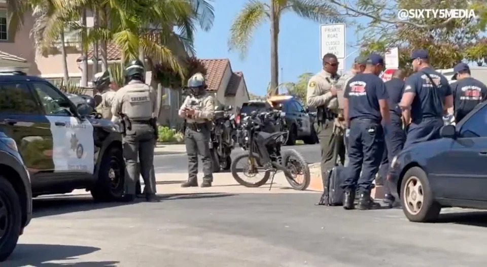 A person on an electric dirt bike took cops on a wild chase through the city streets of southern California Wednesday. SIXTY5 MEDIA