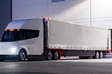 Tesla Semi lands 60-truck order from port drayage fleets in California