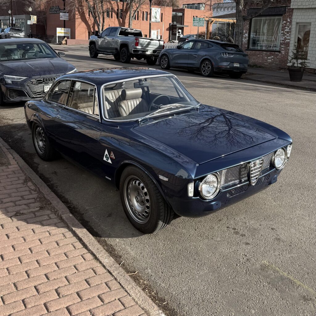 Alfaholics GTA-R [3305x3305]