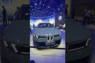 If your BMW had E-Ink, what design would you put on it? 👇