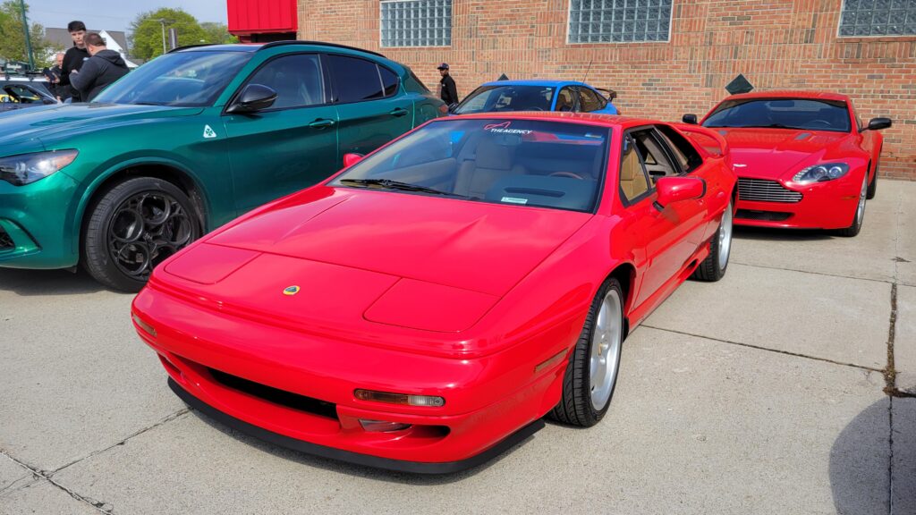 Lotus Esprit [4032x2268]