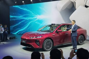 BYD presents the PHEV sedan with 300 km electric range and ultra-fast charging