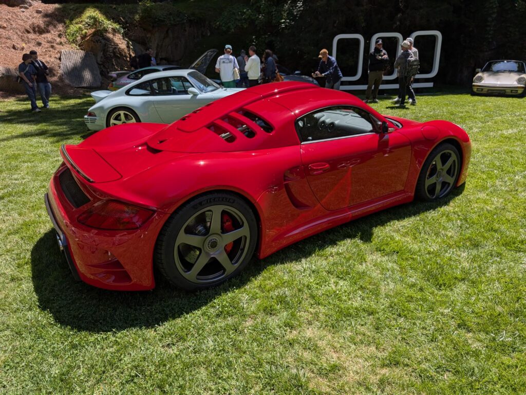 [RUF CTR3] with a SCR in the background