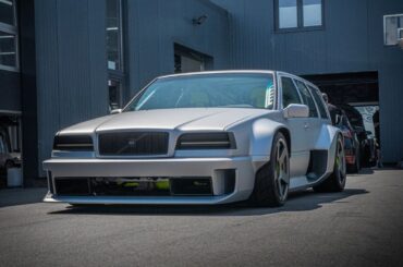 Custom Volvo 850 with a 1020 hp Tesla Plaid Electric Motors
