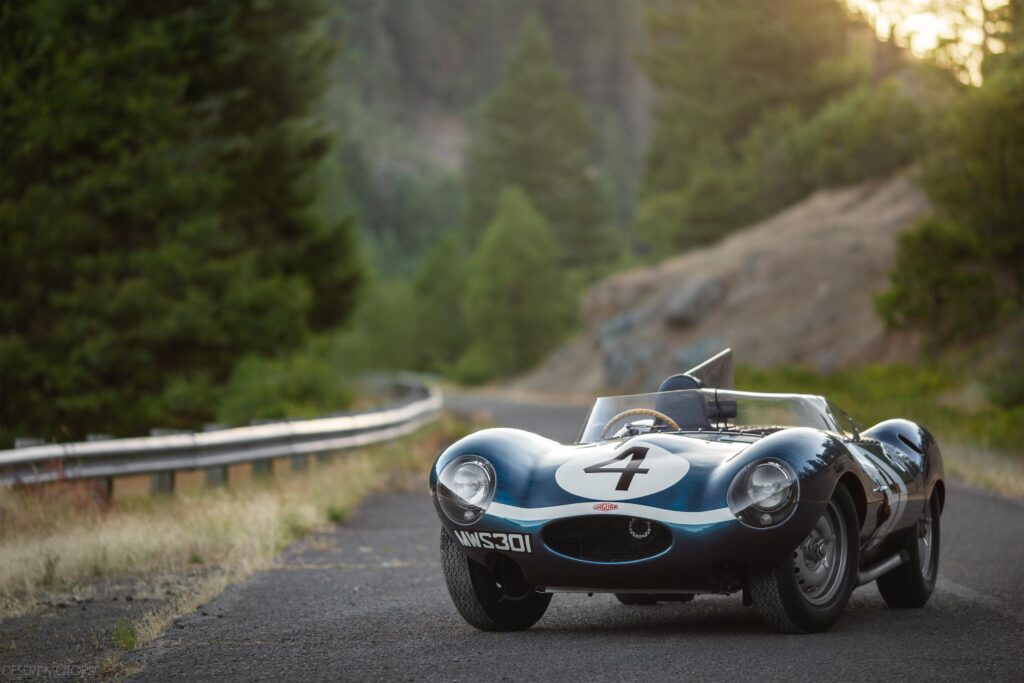 Winner of the 1956 24 Hours of Le Mans, Ecurie Ecosse '55 Jaguar D-Type. [OC] [3840x2560]