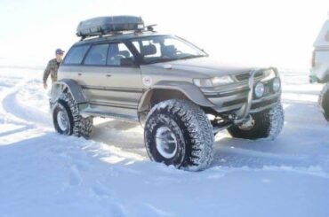 93 Legacy on a Range Rover chassis