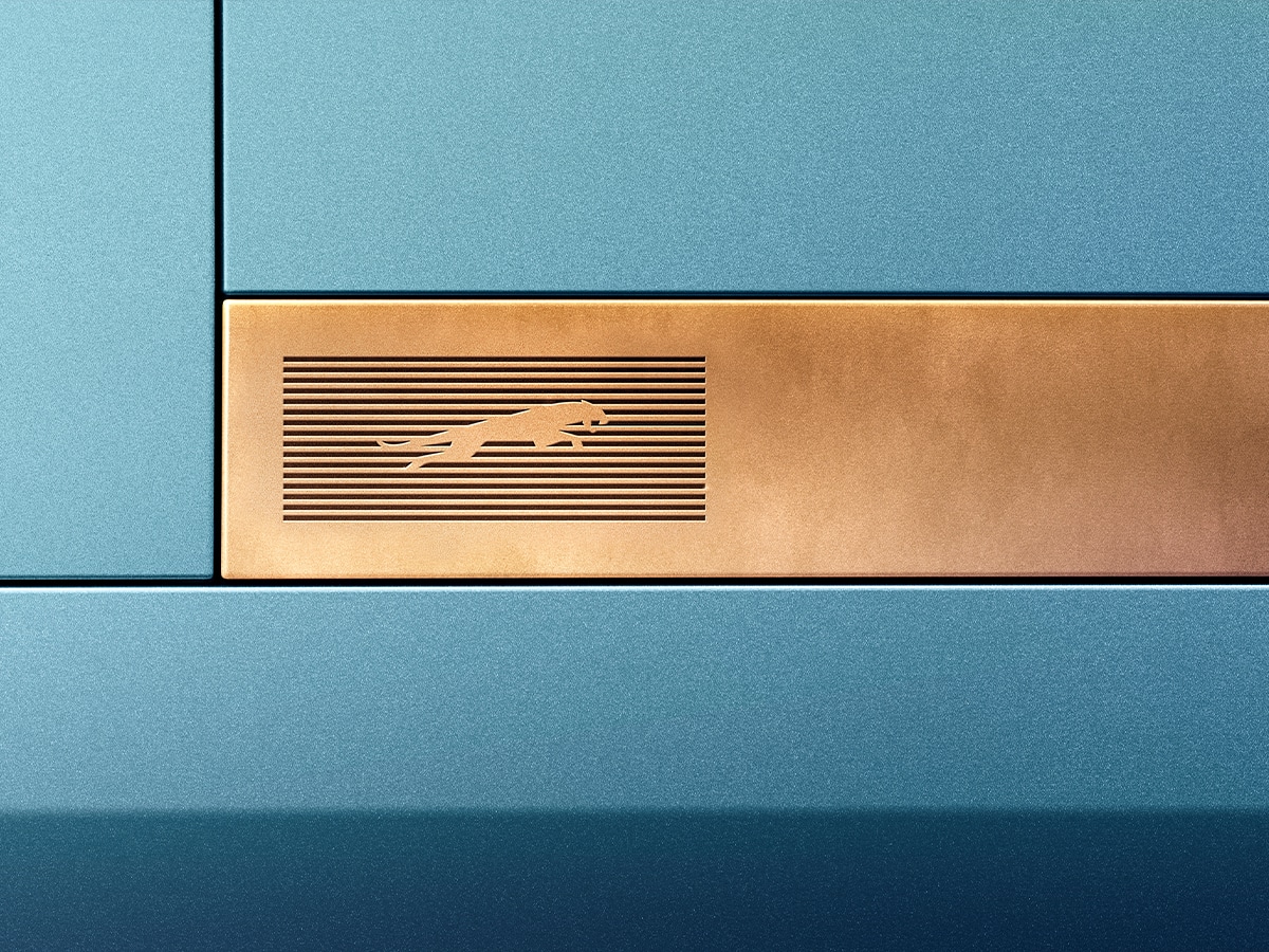 Jaguar type 00 brass ingot