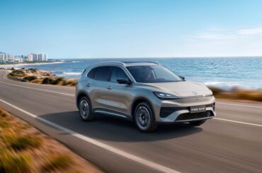 MG reveals new small electric SUV with “liquid-solid state battery”